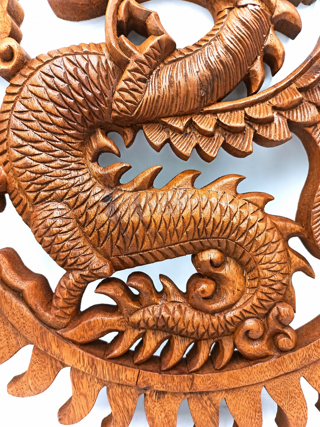 Panneau décoratif en bois sculpté balinais - Dragon (40 cm)